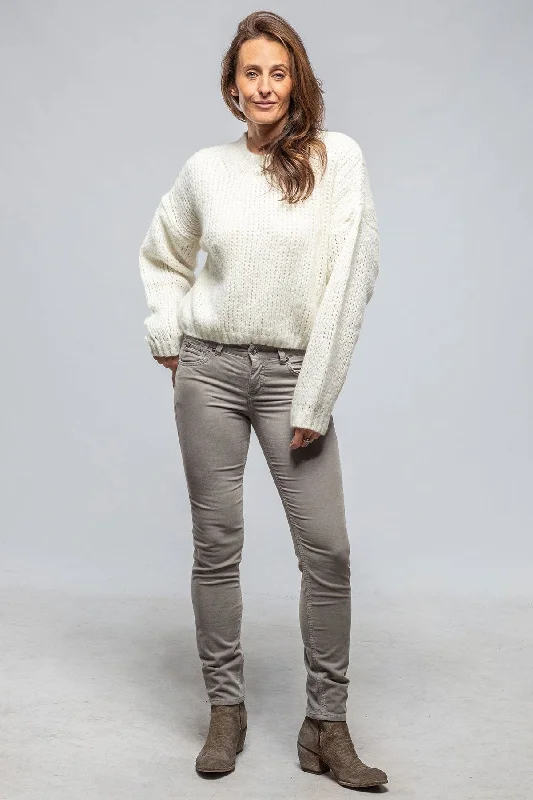 Coquette Cropped Sweater In Off White