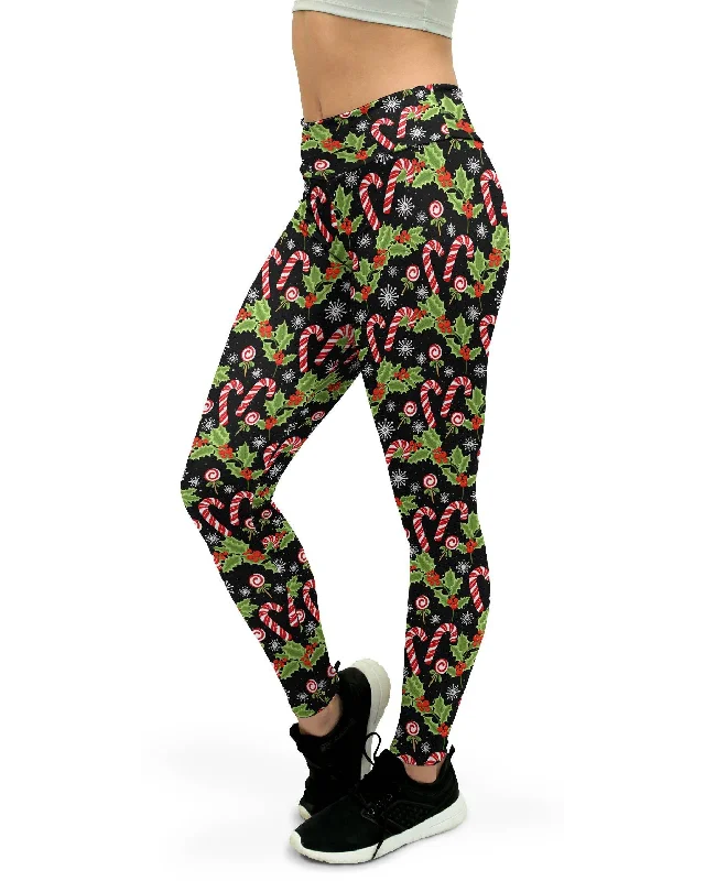 Holly Leaves with Berries Yoga Pants